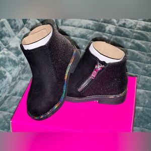 Kelly & Katie Lil Riley Bootie